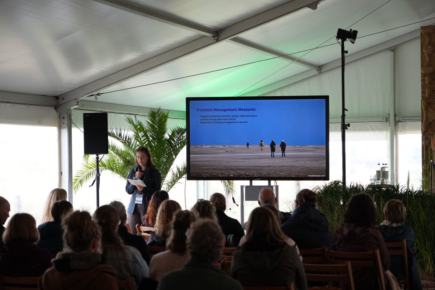 Annika Pollmann tijdens de lancering van het duurzaamheidsdashboard