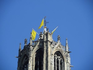 Utrecht kleurt geel (De Domtoren)