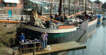 Zeilen, vliegen, stomen, rijden en maar doorgaan!