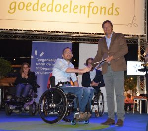 NHow Rotterdam krijgt het eerste keurmerk uit handen van Otwin van Dijk